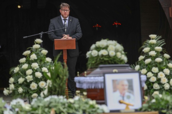 20180815 labdarúgás Szepesi György temetése Farkasréti temetõ