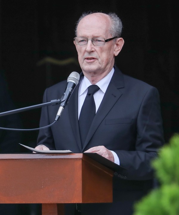 20180815 labdarúgás Szepesi György temetése Farkasréti temetõ