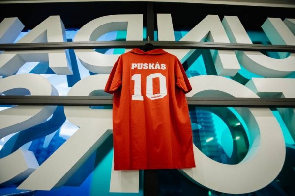 Az AIPS címoldalán Az AIPS címoldalán