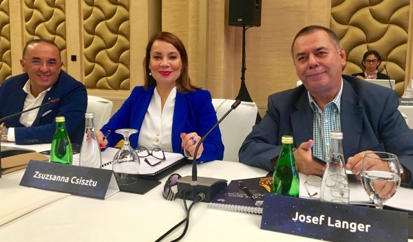 Tanácskozás zsűrizéssel Tanácskozás zsűrizéssel