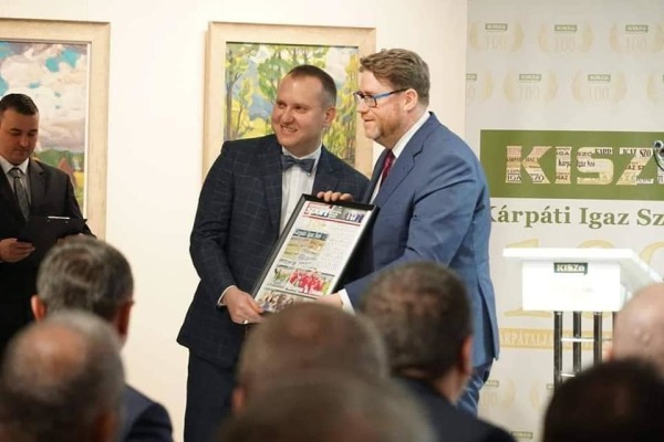 Lapcentenárium Kárpátalján Lapcentenárium Kárpátalján