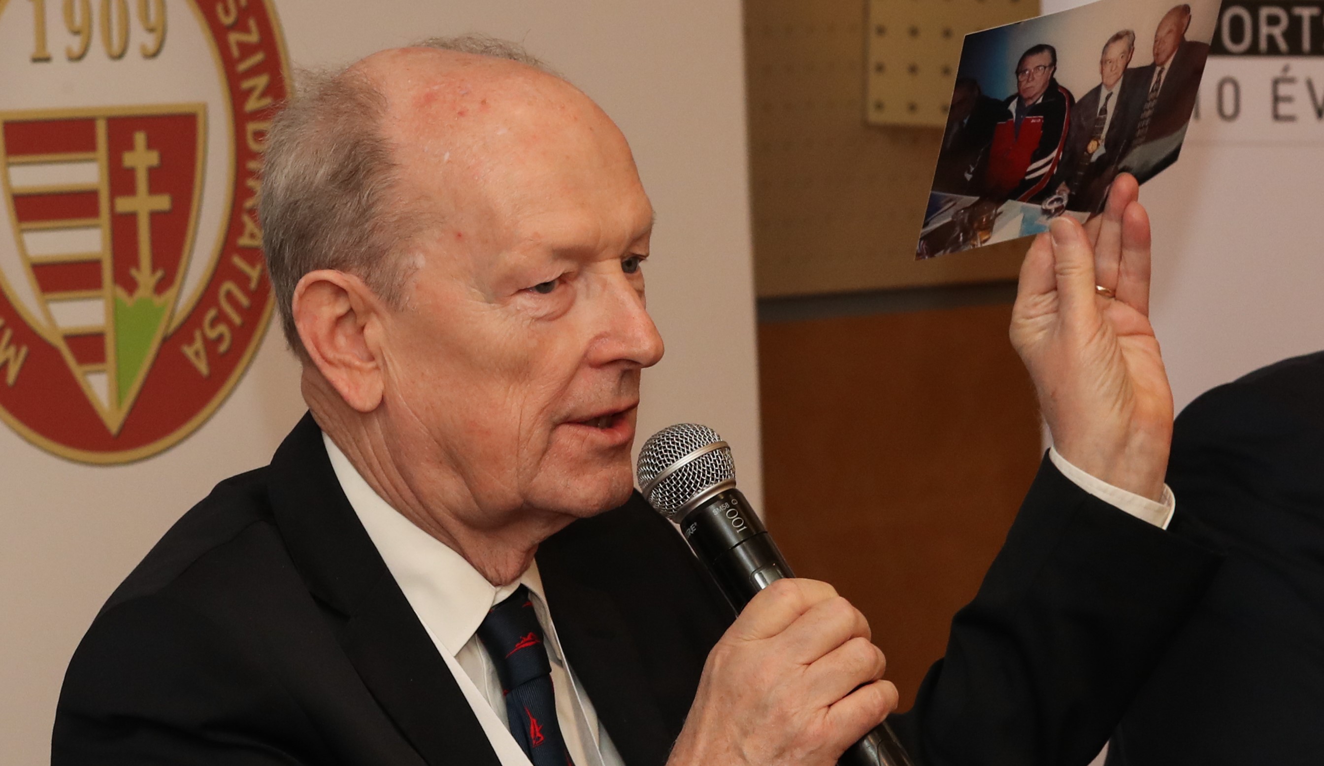 Hiába tiltakozott az MSÚSZ is, Novotny Zoltán kéréseit lesöpörte a MOB