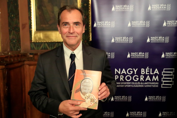 Regény Kulcsár Győzőről Regény Kulcsár Győzőről