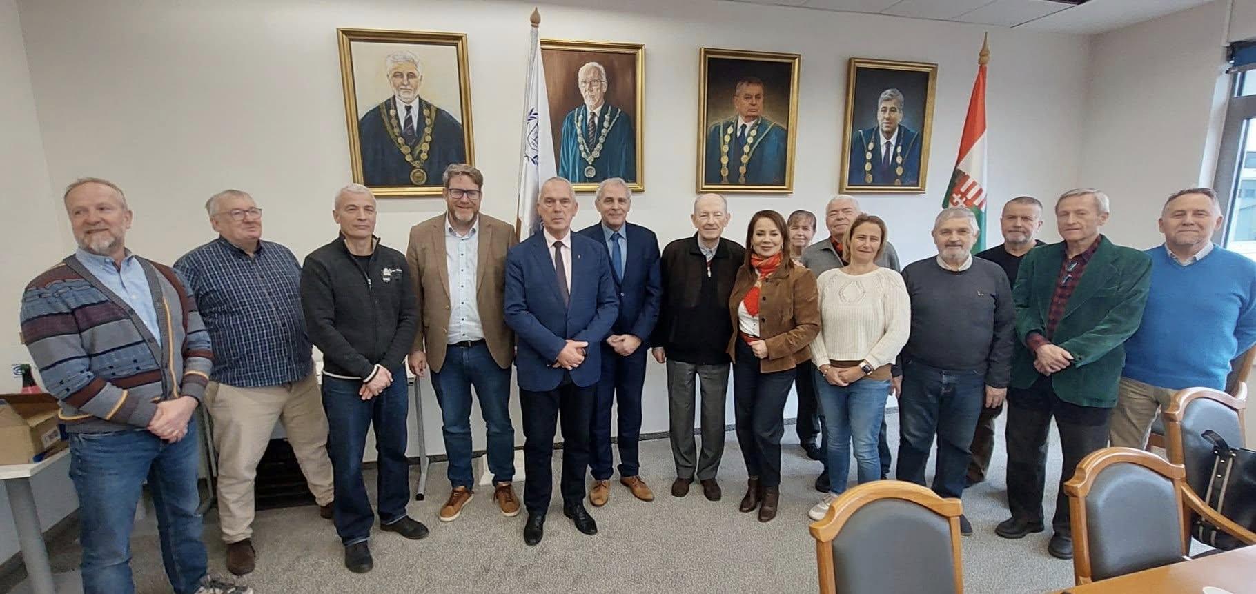 Adventi koccintás – régi hagyományt elevenítettünk fel